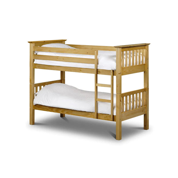 Bremen pine bunkbeds on white background