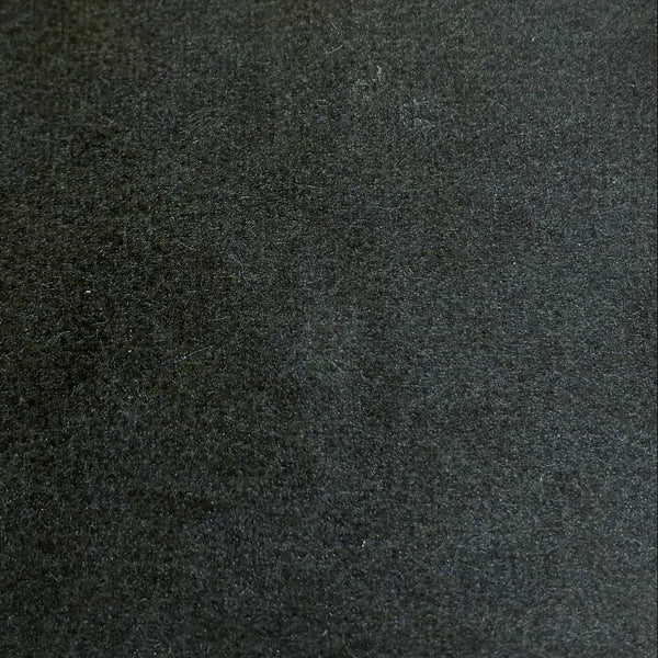 Solid dark green color swatch